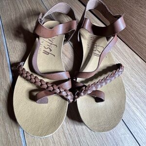 Blowfish Women's Tan Braided Sandals 9.5